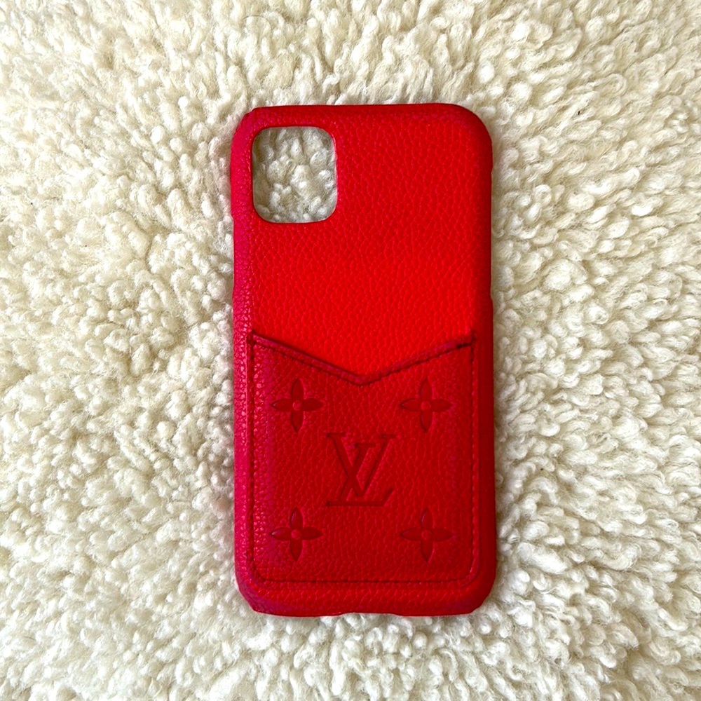 Iphone 11 phone Luxe case w pocket for credit cards. Red leather cover.